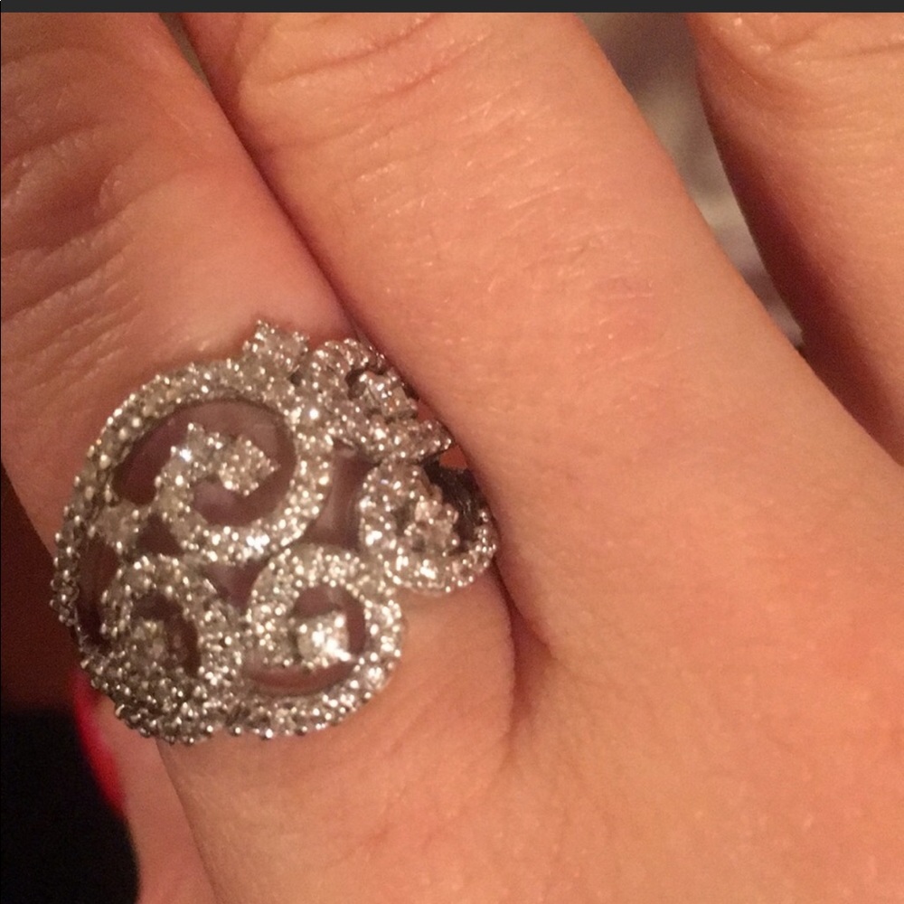 💎💎absolutely beautiful 14k gold diamond ring💎💎